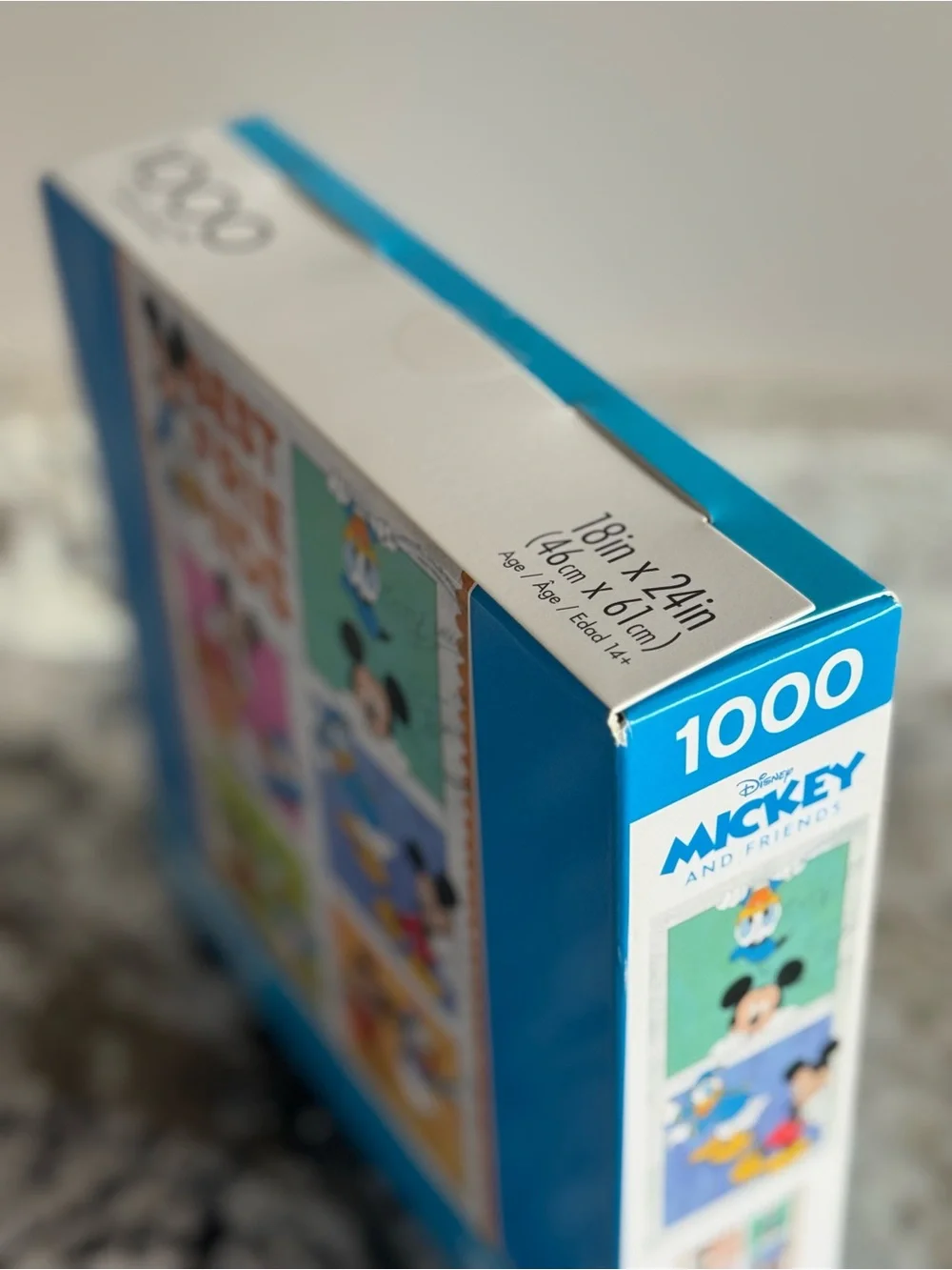 Disney Mickey and Friends 1000 pc Puzzle - Blue, Yellow, Red, White